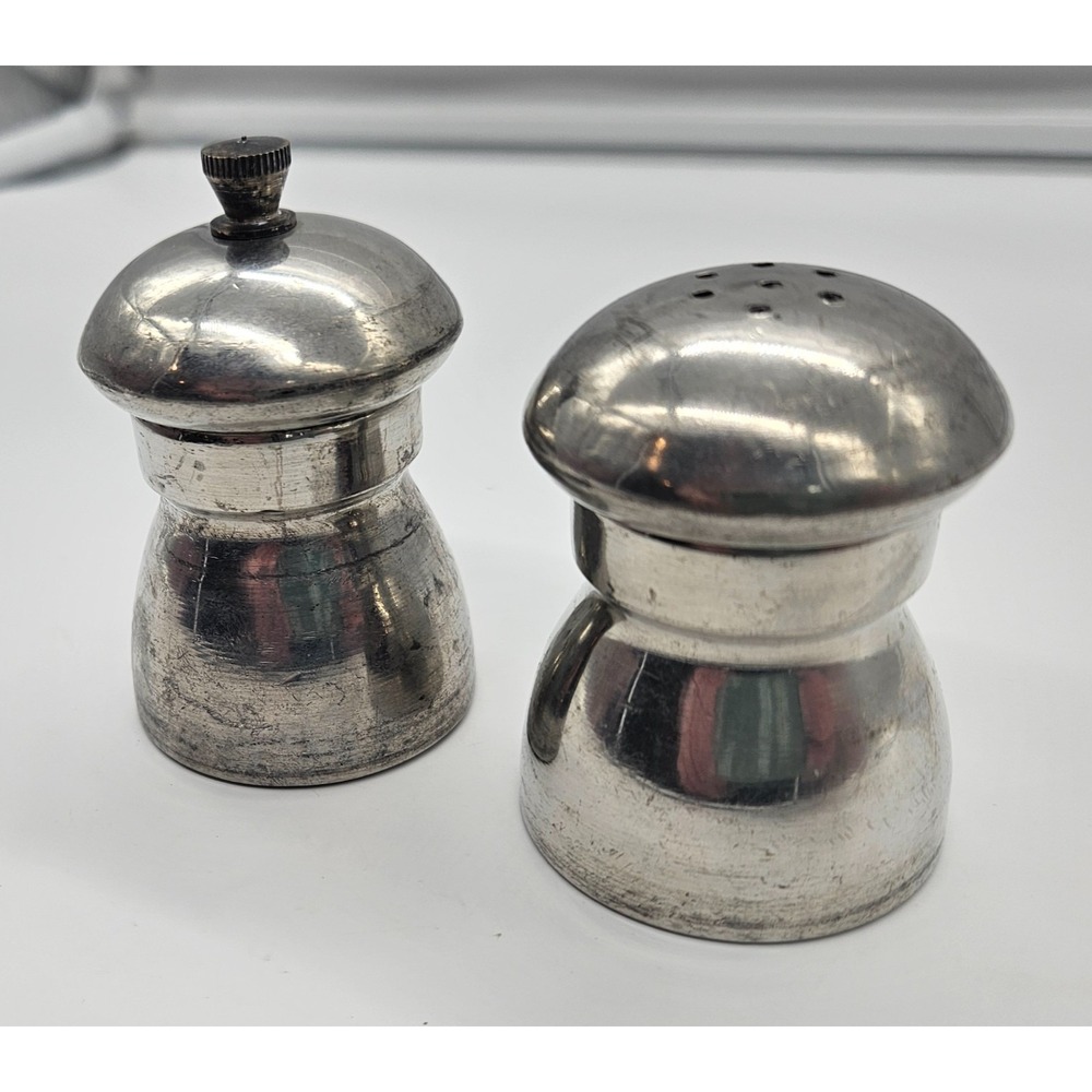 Raimond Pewter - Salt Shaker and Pepper Grinder - made in Italy - 2" tall - Picture 6 of 12